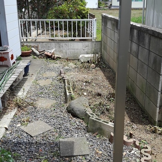お庭丸ごとお片付け 作業 価格満足度98 7 お片付けの事ならかたづけ屋ホームサービス お庭丸ごとお片付け 作業 価格満足度98 7 お片付けの事ならかたづけ屋ホームサービス